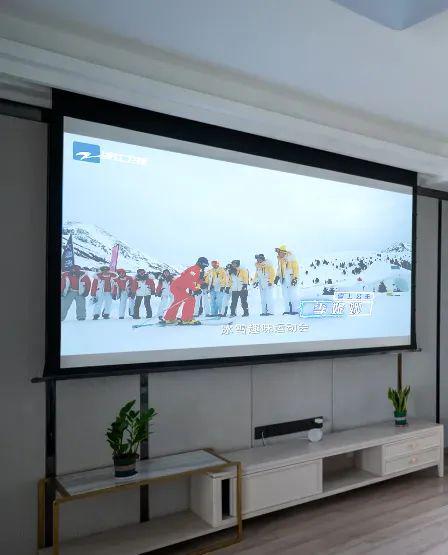 了的瞬间一半是投影仪给的pg电子首页成年人爽翻(图6)